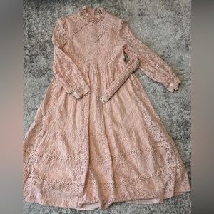 Lace floral dress just in time for cherry blossom season